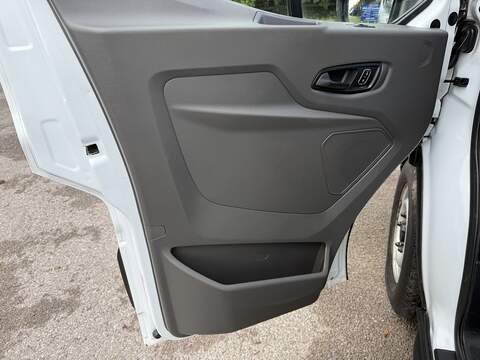 Ford Transit 2.0 350 EcoBlue Leader FWD L3 H3 Euro 6 (s/s) 5dr - U1169