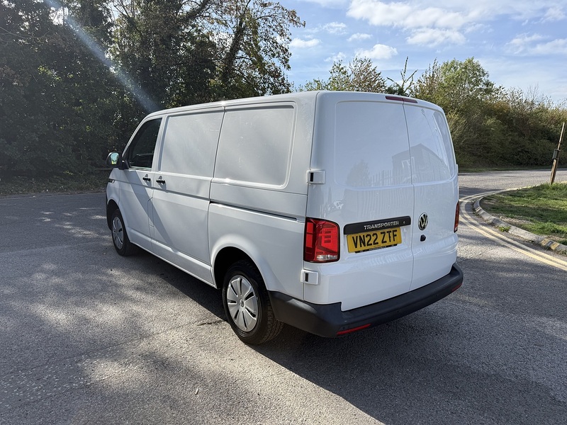 Volkswagen Transporter 2.0 TDI T28 Startline FWD SWB Euro 6 (s/s) 5dr - U1171