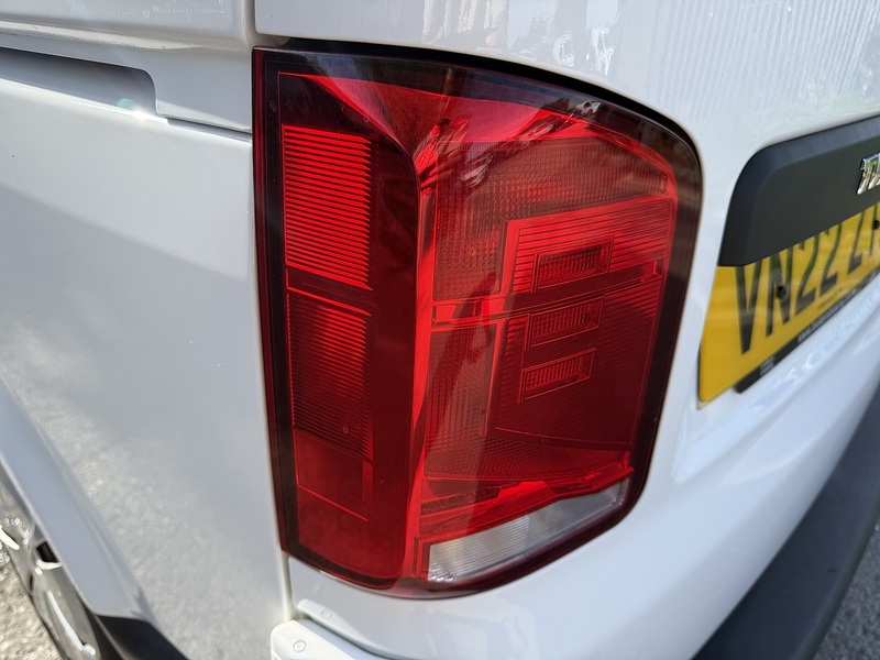 Volkswagen Transporter 2.0 TDI T28 Startline FWD SWB Euro 6 (s/s) 5dr - U1171