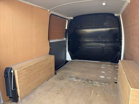 Volkswagen Transporter 2.0 TDI T28 Startline FWD SWB Euro 6 (s/s) 5dr - U1171