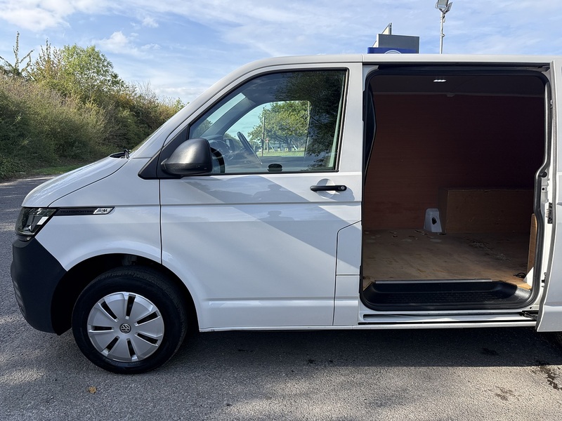 Volkswagen Transporter 2.0 TDI T28 Startline FWD SWB Euro 6 (s/s) 5dr - U1171