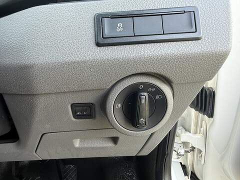 Volkswagen Transporter 2.0 TDI T28 Startline FWD SWB Euro 6 (s/s) 5dr - U1171
