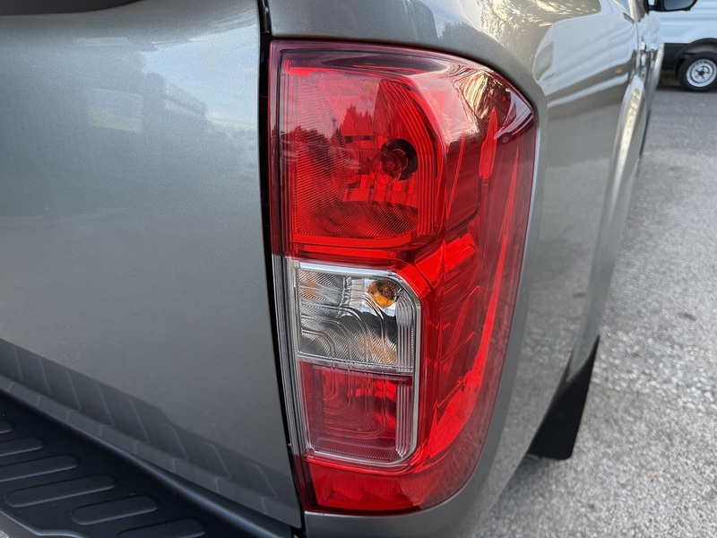 Nissan Navara 2.3 dCi Tekna 4WD Euro 6 (s/s) 4dr - U1173