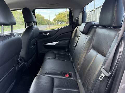 Nissan Navara 2.3 dCi Tekna 4WD Euro 6 (s/s) 4dr - U1173