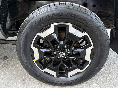 Nissan Navara 2.3 dCi Tekna 4WD Euro 6 (s/s) 4dr - U1173