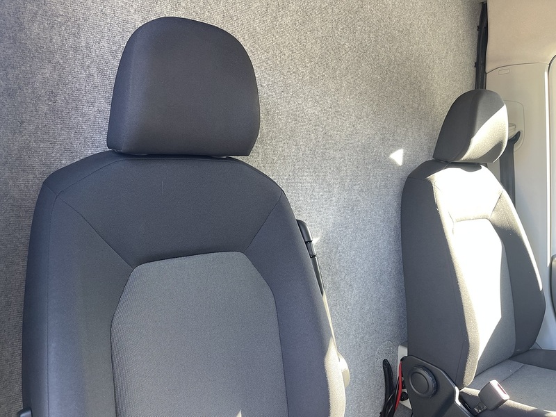 Volkswagen Crafter Volkswagen Crafter 2.0 TDI Auto Fridge. - U1174