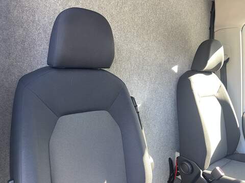 Volkswagen Crafter Volkswagen Crafter 2.0 TDI Auto Fridge. - U1174