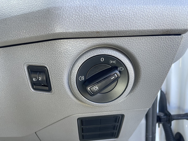 Volkswagen Crafter Volkswagen Crafter 2.0 TDI Auto Fridge. - U1174