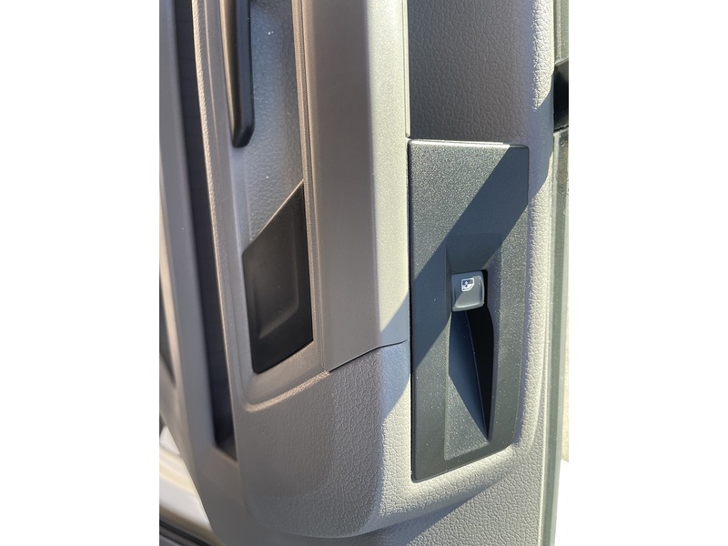 Volkswagen Crafter Volkswagen Crafter 2.0 TDI Auto Fridge. - U1174