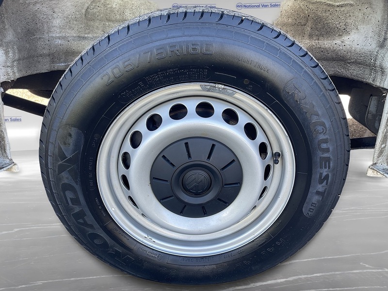 Volkswagen Crafter Volkswagen Crafter 2.0 TDI Auto Fridge. - U1174