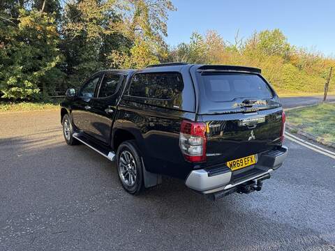 Mitsubishi L200 2.2 DI-D DC Warrior Auto 4WD Euro 6 (s/s) 4dr - U1178