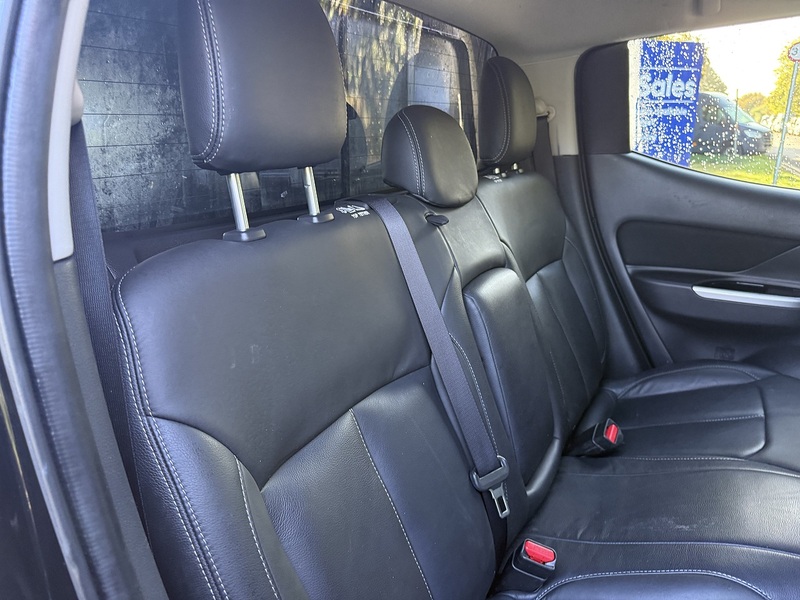 Mitsubishi L200 2.2 DI-D DC Warrior Auto 4WD Euro 6 (s/s) 4dr - U1178