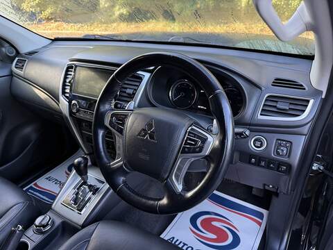 Mitsubishi L200 2.2 DI-D DC Warrior Auto 4WD Euro 6 (s/s) 4dr - U1178