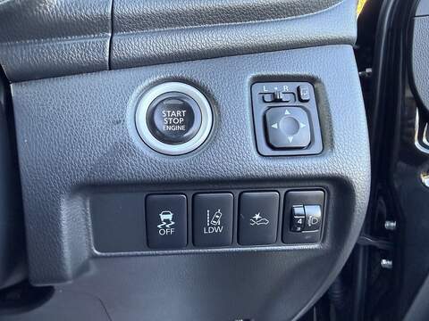 Mitsubishi L200 2.2 DI-D DC Warrior Auto 4WD Euro 6 (s/s) 4dr - U1178