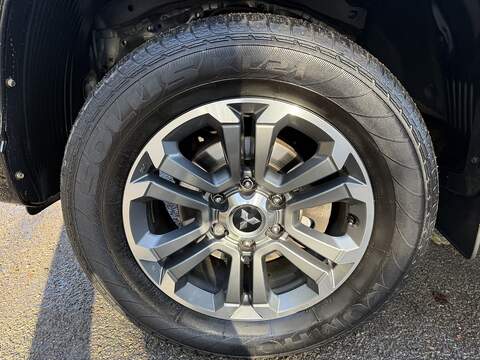 Mitsubishi L200 2.2 DI-D DC Warrior Auto 4WD Euro 6 (s/s) 4dr - U1178