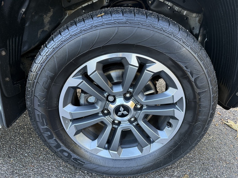 Mitsubishi L200 2.2 DI-D DC Warrior Auto 4WD Euro 6 (s/s) 4dr - U1178