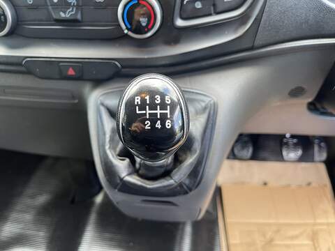 Ford Transit Custom 2.0 300 EcoBlue Leader Crew Van L2 H1 Euro 6 (s/s) 5dr - U1185