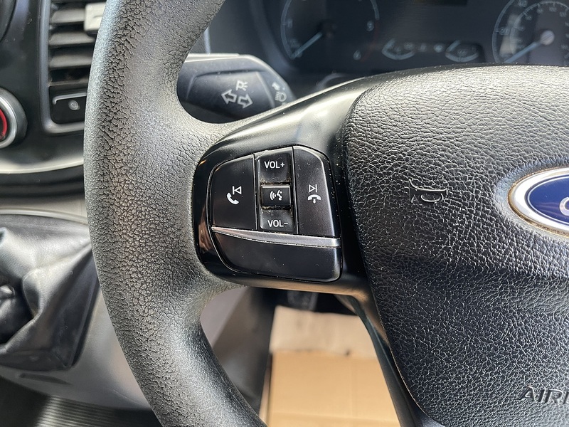 Ford Transit Custom 2.0 300 EcoBlue Leader Crew Van L2 H1 Euro 6 (s/s) 5dr - U1185