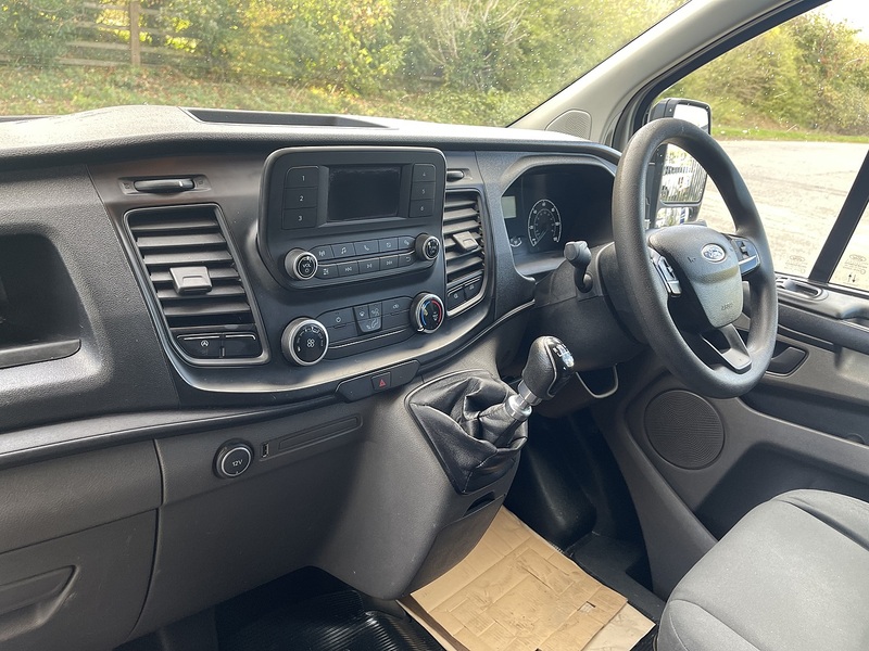 Ford Transit Custom 2.0 300 EcoBlue Leader Crew Van L2 H1 Euro 6 (s/s) 5dr - U1185