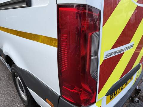 Mercedes-Benz Sprinter 2.0 315 CDI Progressive RWD L2 H2 Euro 6 (s/s) 5dr - U1192