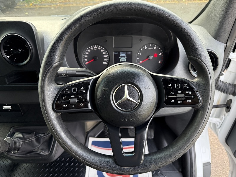 Mercedes-Benz Sprinter 2.0 315 CDI Progressive RWD L2 H2 Euro 6 (s/s) 5dr - U1192