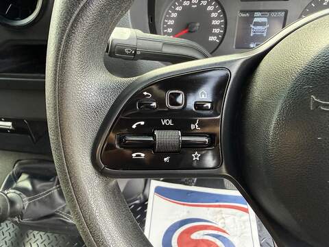 Mercedes-Benz Sprinter 2.0 315 CDI Progressive RWD L2 H2 Euro 6 (s/s) 5dr - U1192