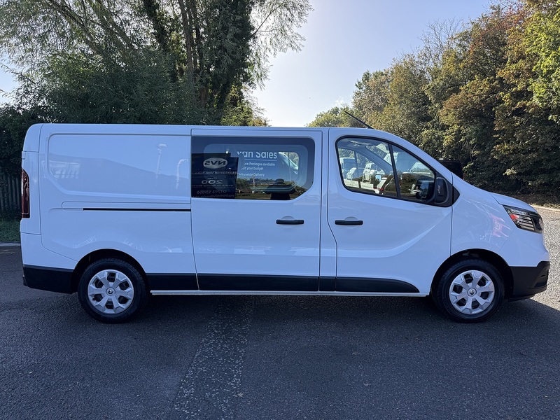 Renault Trafic 2.0 dCi Blue LL30 Advance Crew Van L2 H1 Euro 6 (s/s) 6dr - U1196