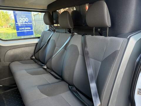 Renault Trafic 2.0 dCi Blue LL30 Advance Crew Van L2 H1 Euro 6 (s/s) 6dr - U1196