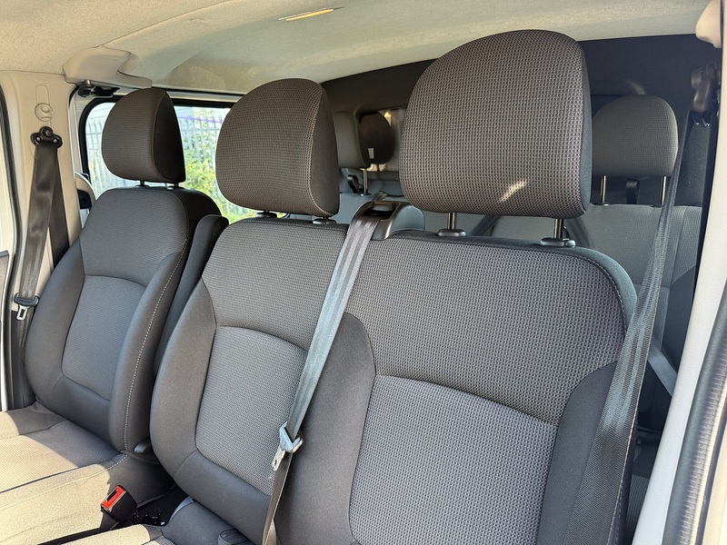 Renault Trafic 2.0 dCi Blue LL30 Advance Crew Van L2 H1 Euro 6 (s/s) 6dr - U1196