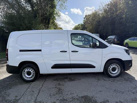 Vauxhall Combo 1.5 Turbo D 2300 Prime Crew Van L2 Euro 6 (s/s) 6dr - U1197