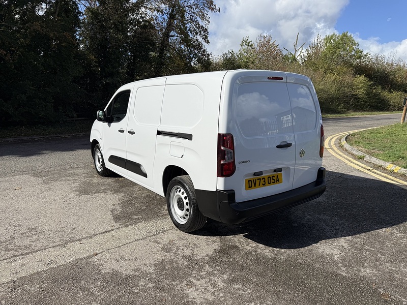 Vauxhall Combo 1.5 Turbo D 2300 Prime Crew Van L2 Euro 6 (s/s) 6dr - U1197