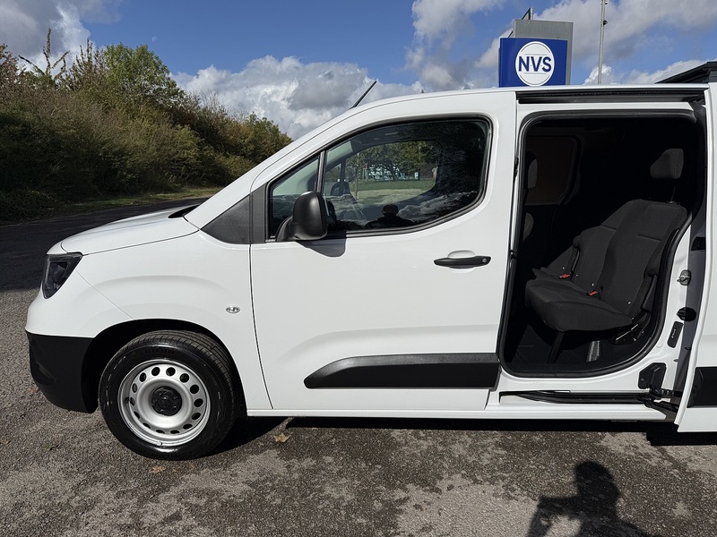 Vauxhall Combo 1.5 Turbo D 2300 Prime Crew Van L2 Euro 6 (s/s) 6dr - U1197