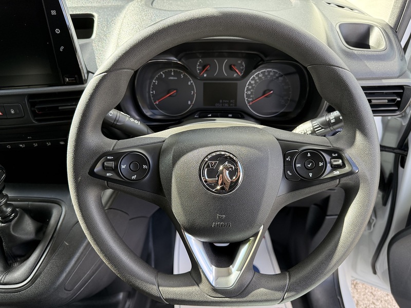 Vauxhall Combo 1.5 Turbo D 2300 Prime Crew Van L2 Euro 6 (s/s) 6dr - U1197