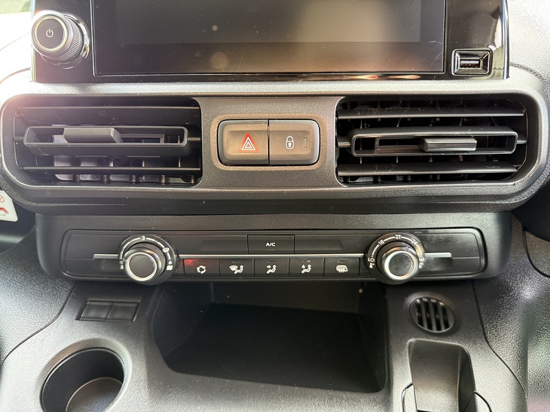 Vauxhall Combo 1.5 Turbo D 2300 Prime Crew Van L2 Euro 6 (s/s) 6dr - U1197