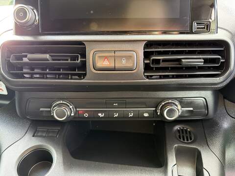 Vauxhall Combo 1.5 Turbo D 2300 Prime Crew Van L2 Euro 6 (s/s) 6dr - U1197
