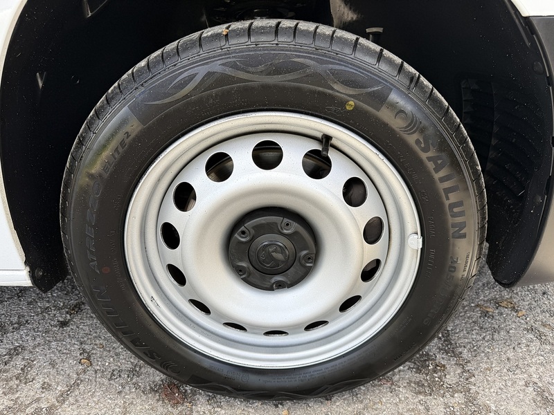 Vauxhall Combo 1.5 Turbo D 2300 Prime Crew Van L2 Euro 6 (s/s) 6dr - U1197