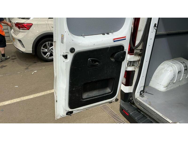 Renault Trafic 2.0 dCi ENERGY 28 Business+ SWB Standard Roof Euro 6 (s/s) 5dr - U1199