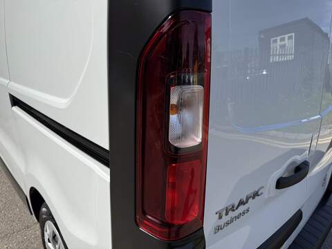 Renault Trafic 2.0 dCi Blue SL28 Business L1 H1 Euro 6 (s/s) 5dr - U1201