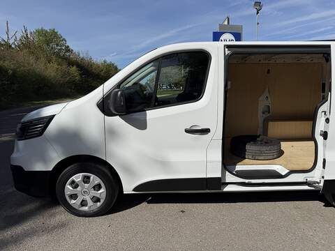 Renault Trafic 2.0 dCi Blue SL28 Business L1 H1 Euro 6 (s/s) 5dr - U1201