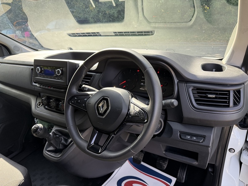 Renault Trafic 2.0 dCi Blue SL28 Business L1 H1 Euro 6 (s/s) 5dr - U1201