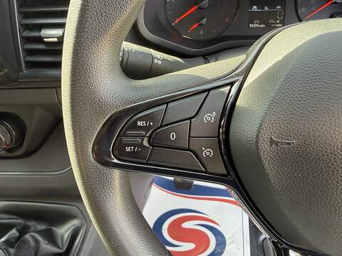 Renault Trafic 2.0 dCi Blue SL28 Business L1 H1 Euro 6 (s/s) 5dr - U1201