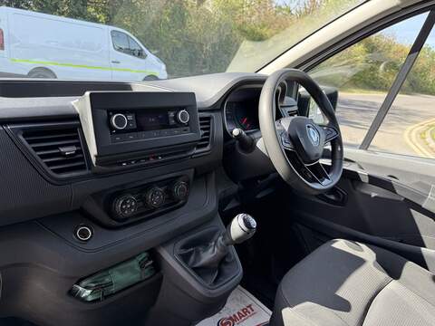 Renault Trafic 2.0 dCi Blue SL28 Business L1 H1 Euro 6 (s/s) 5dr - U1201