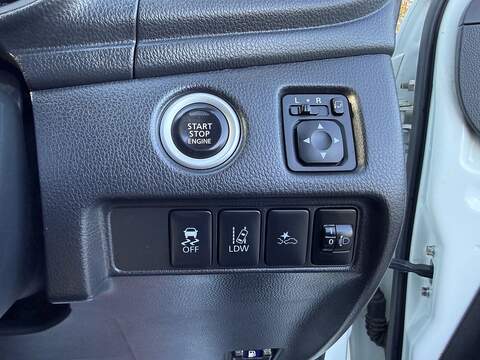 Mitsubishi L200 2.2 DI-D DC Barbarian 4WD Euro 6 (s/s) 4dr - U1204