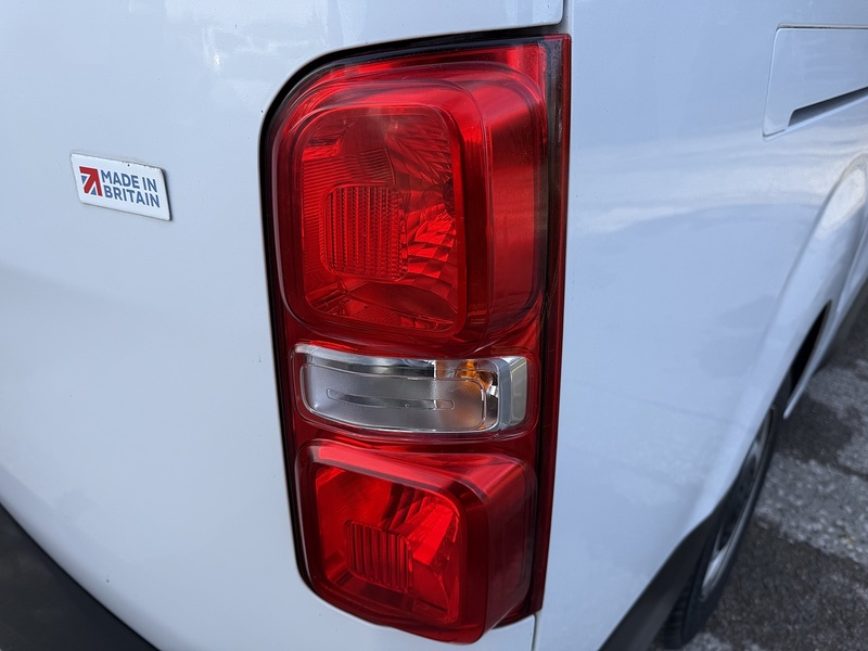 Vauxhall Vivaro 1.5 Turbo D 2900 Dynamic L2 H1 Euro 6 (s/s) 6dr - U1211