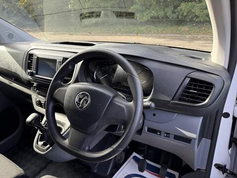 Vauxhall Vivaro 1.5 Turbo D 2900 Dynamic L2 H1 Euro 6 (s/s) 6dr - U1211