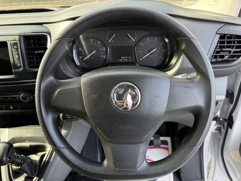 Vauxhall Vivaro 1.5 Turbo D 2900 Dynamic L2 H1 Euro 6 (s/s) 6dr - U1211
