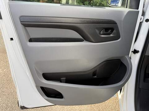Vauxhall Vivaro 1.5 Turbo D 2900 Dynamic L2 H1 Euro 6 (s/s) 6dr - U1212