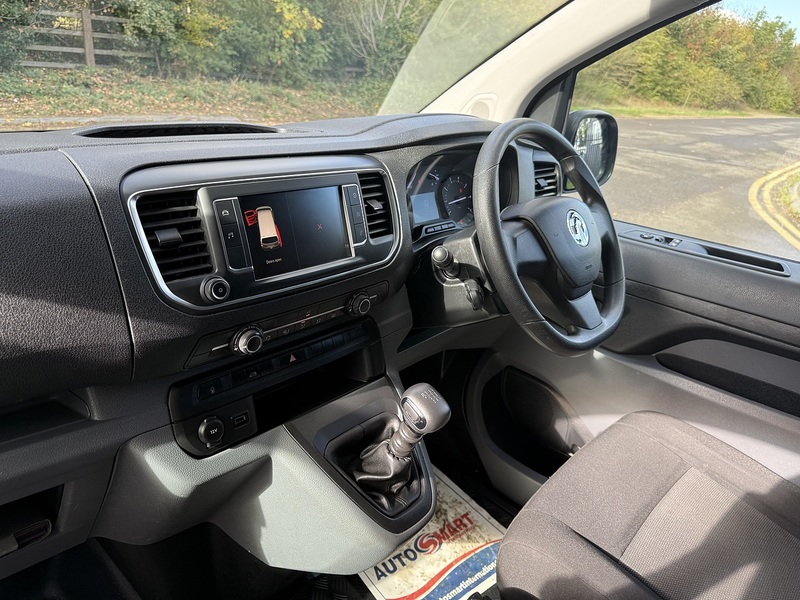 Vauxhall Vivaro 1.5 Turbo D 2900 Dynamic L2 H1 Euro 6 (s/s) 6dr - U1212