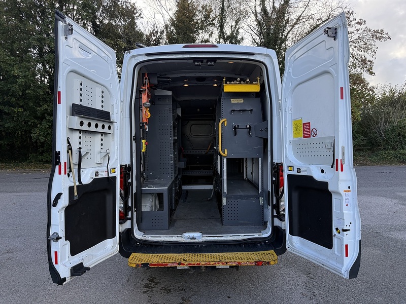 Ford Transit 2.0 350 EcoBlue FWD L2 H3 Euro 6 5dr - U1213