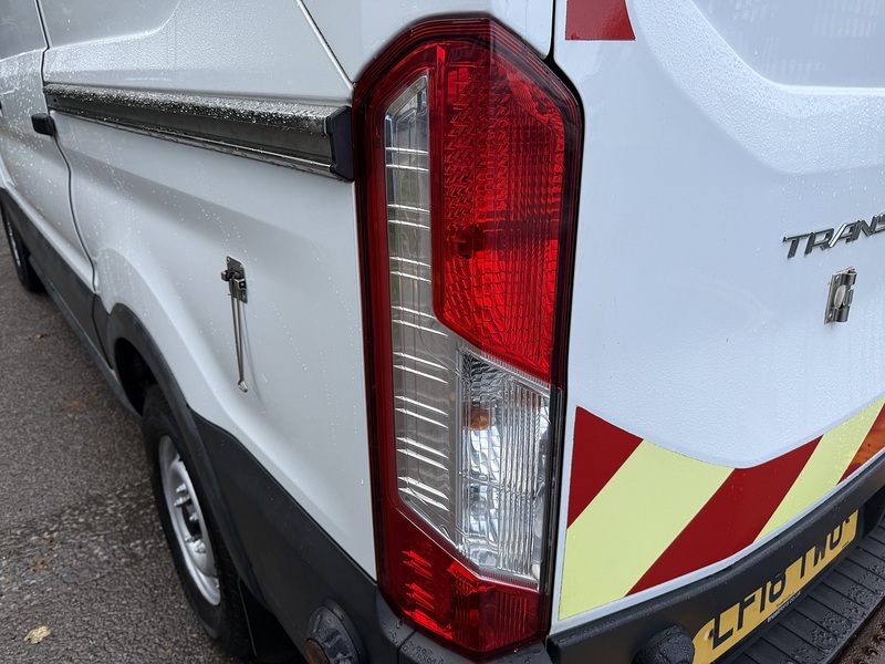 Ford Transit 2.0 350 EcoBlue FWD L2 H3 Euro 6 5dr - U1215